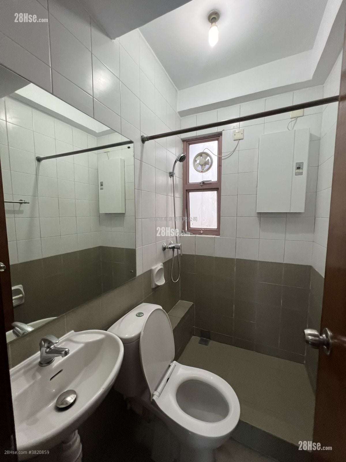 Orchid Court Rental 2 Bedrooms , 1 Bathroom 287 ft²