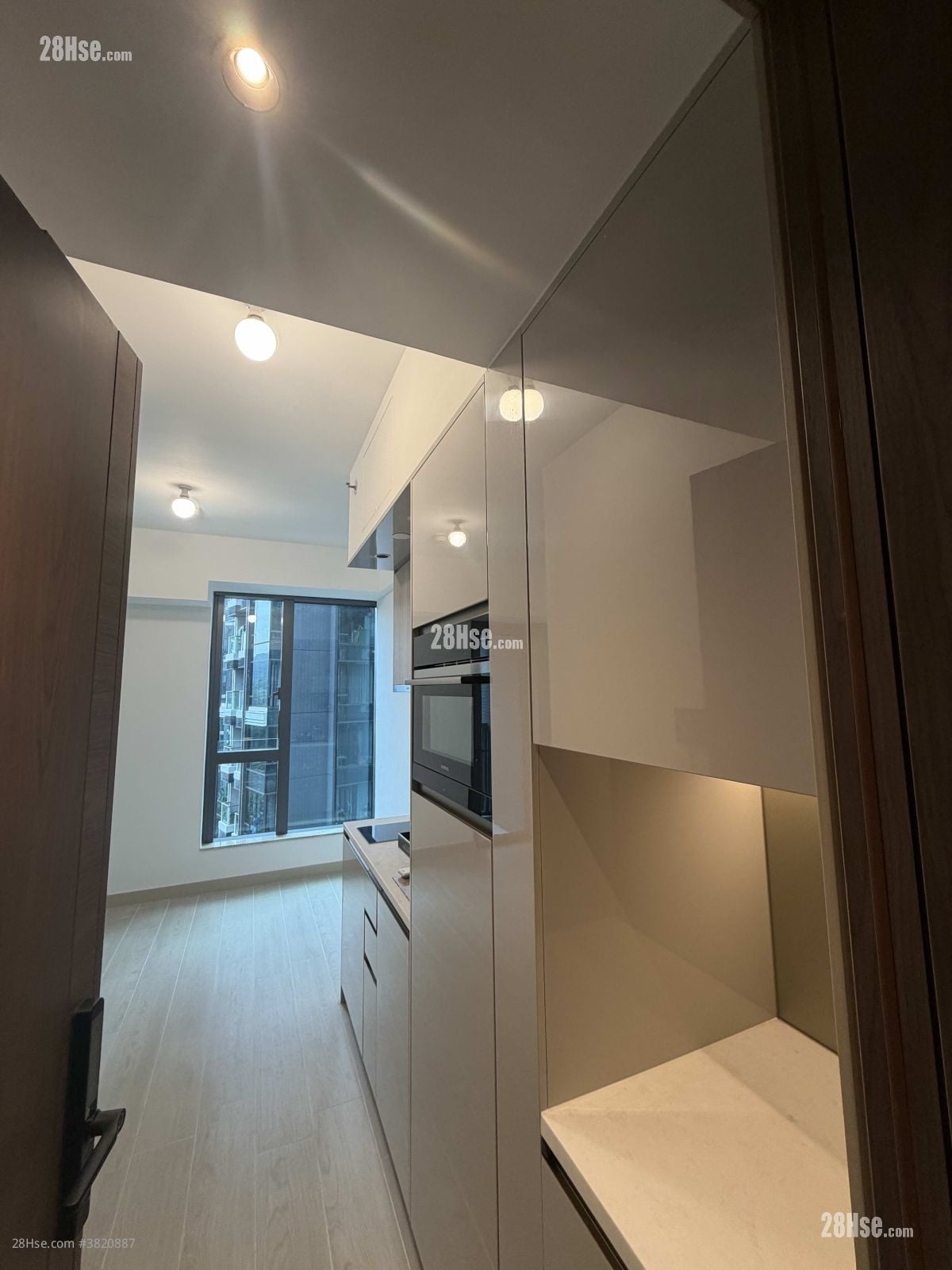 黃金海灣 租盤 開放式間隔 , 1 浴室 206 平方呎