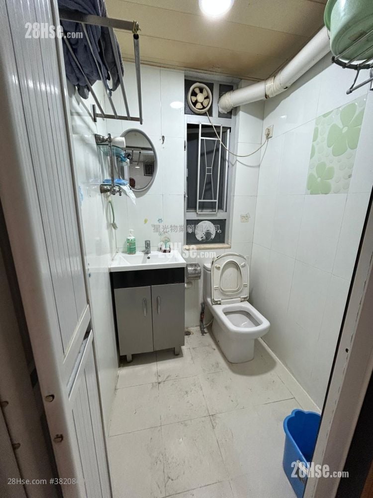 寶石戲院大廈 售盤 3 房 , 1 浴室 392 平方呎