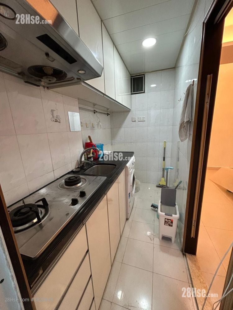 寶石戲院大廈 售盤 3 房 , 1 浴室 392 平方呎