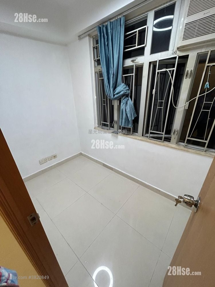 寶石戲院大廈 售盤 3 房 , 1 浴室 392 平方呎