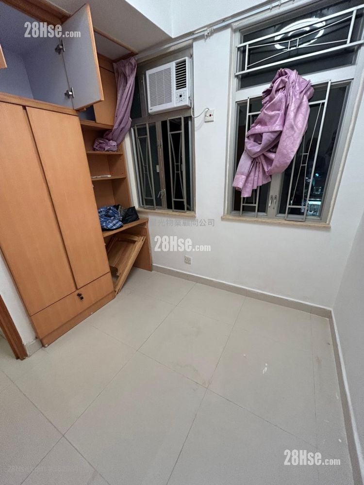 寶石戲院大廈 售盤 3 房 , 1 浴室 392 平方呎