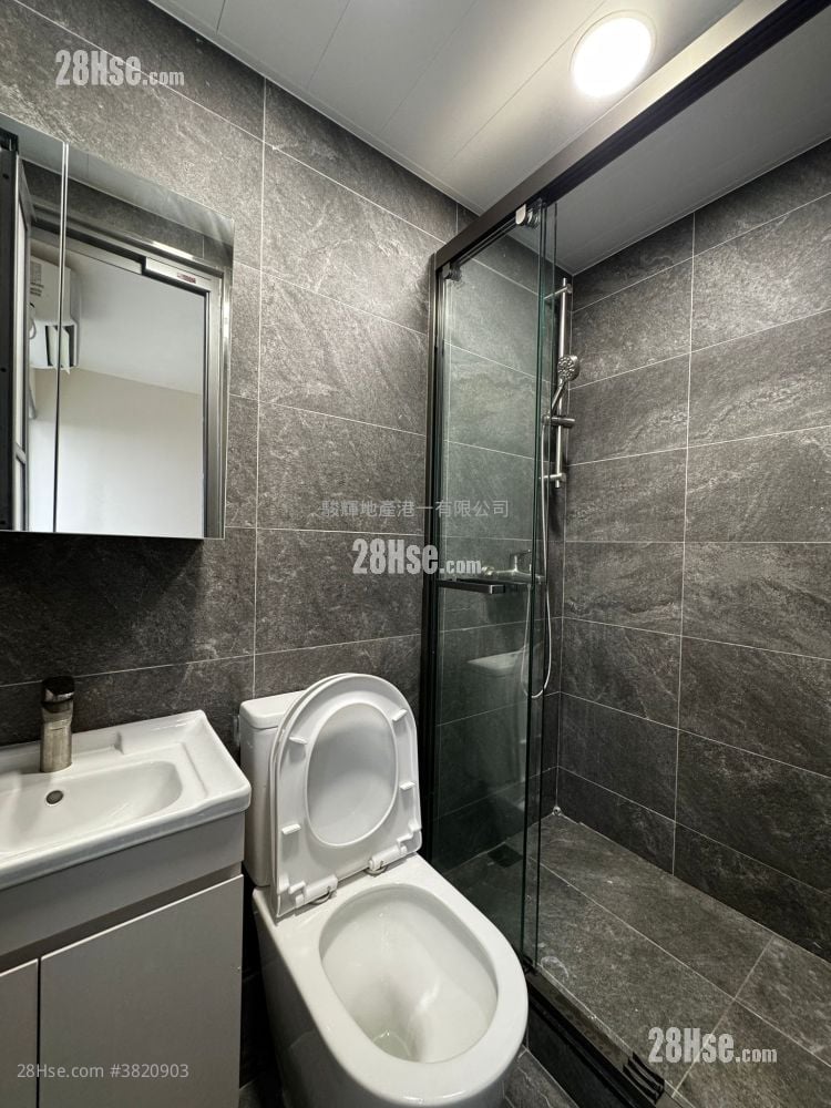 曾榕大廈 租盤 360 平方呎