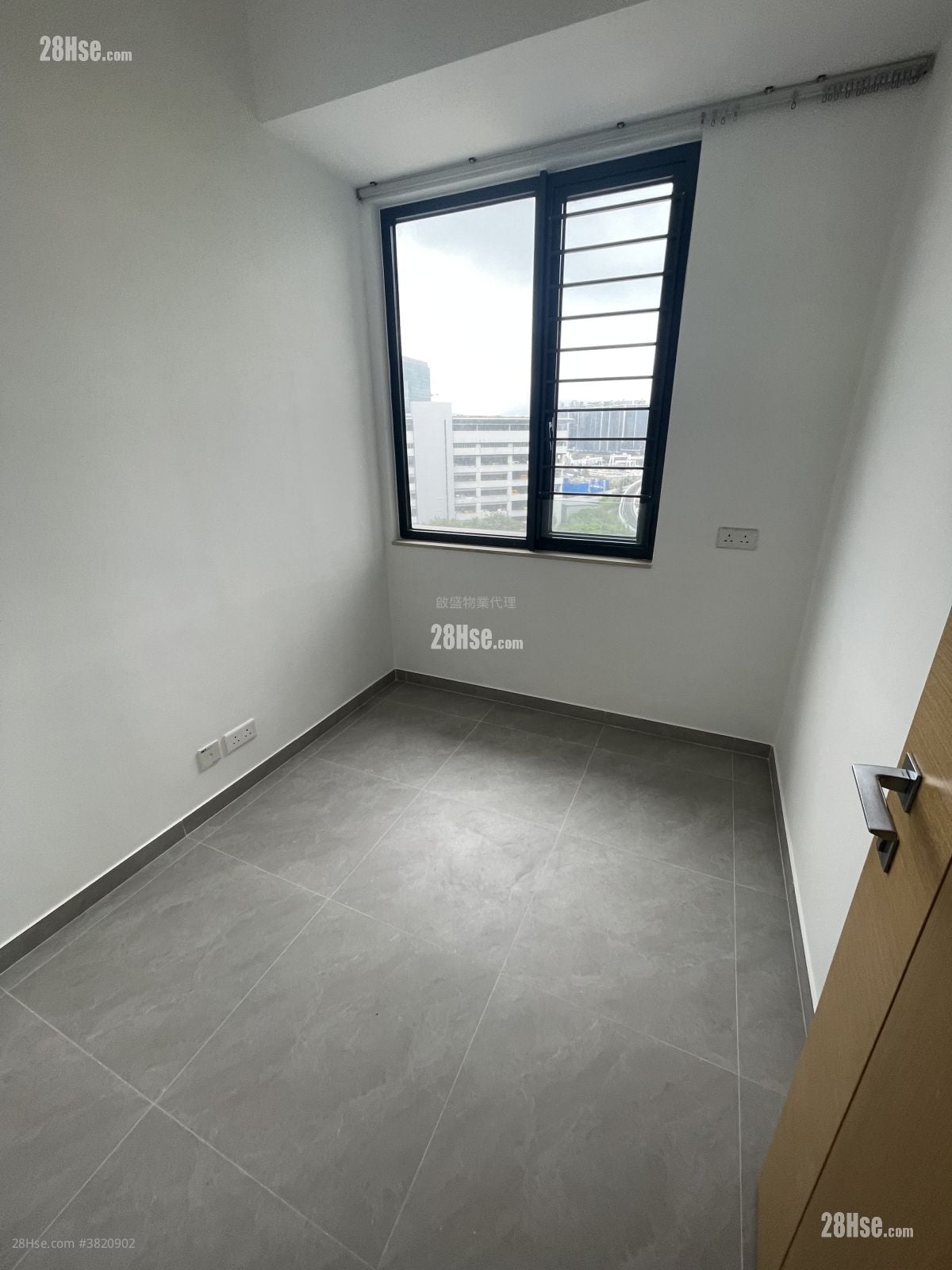 K.city Rental 3 Bedrooms , 2 Bathrooms 632 ft²