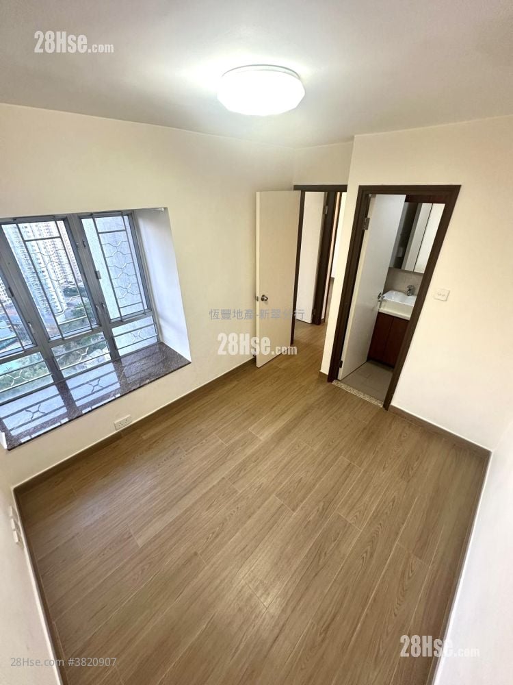 New Jade Garden Rental 3 Bedrooms , 2 Bathrooms 584 ft²