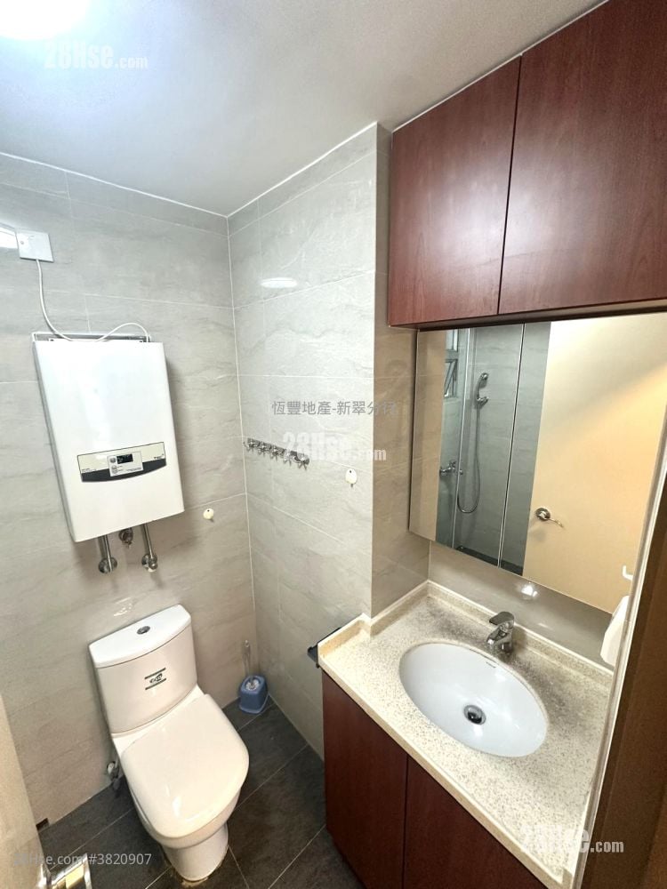 New Jade Garden Rental 3 Bedrooms , 2 Bathrooms 584 ft²