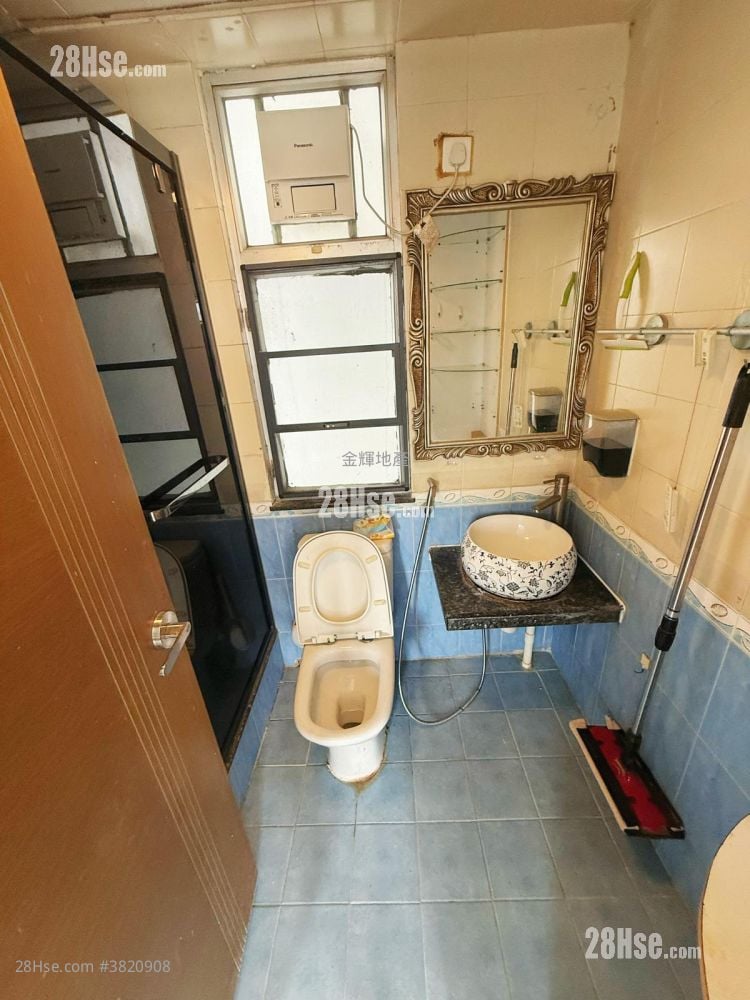 Kam Hing Building Rental 2 Bedrooms , 1 Bathroom 466 ft²