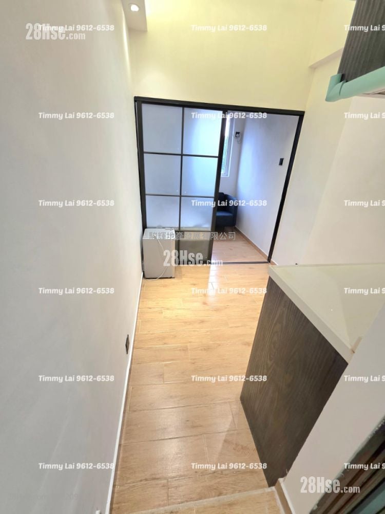 安樂大廈 租盤 1 房 , 1 浴室 180 平方呎