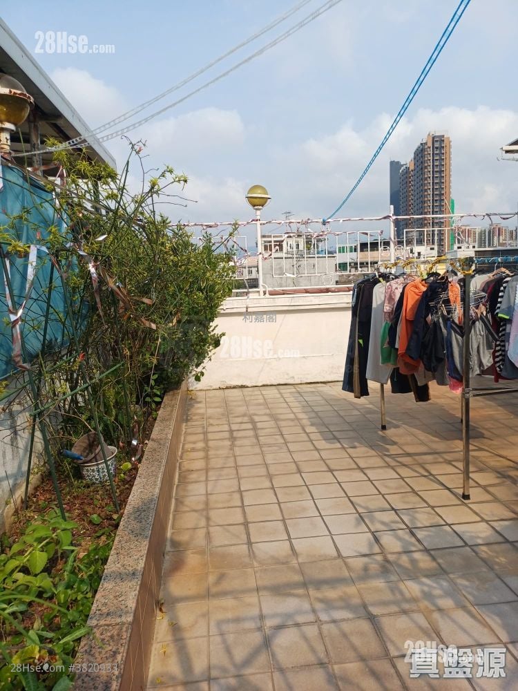 定福花园 售盘 5+ 房 700 平方尺