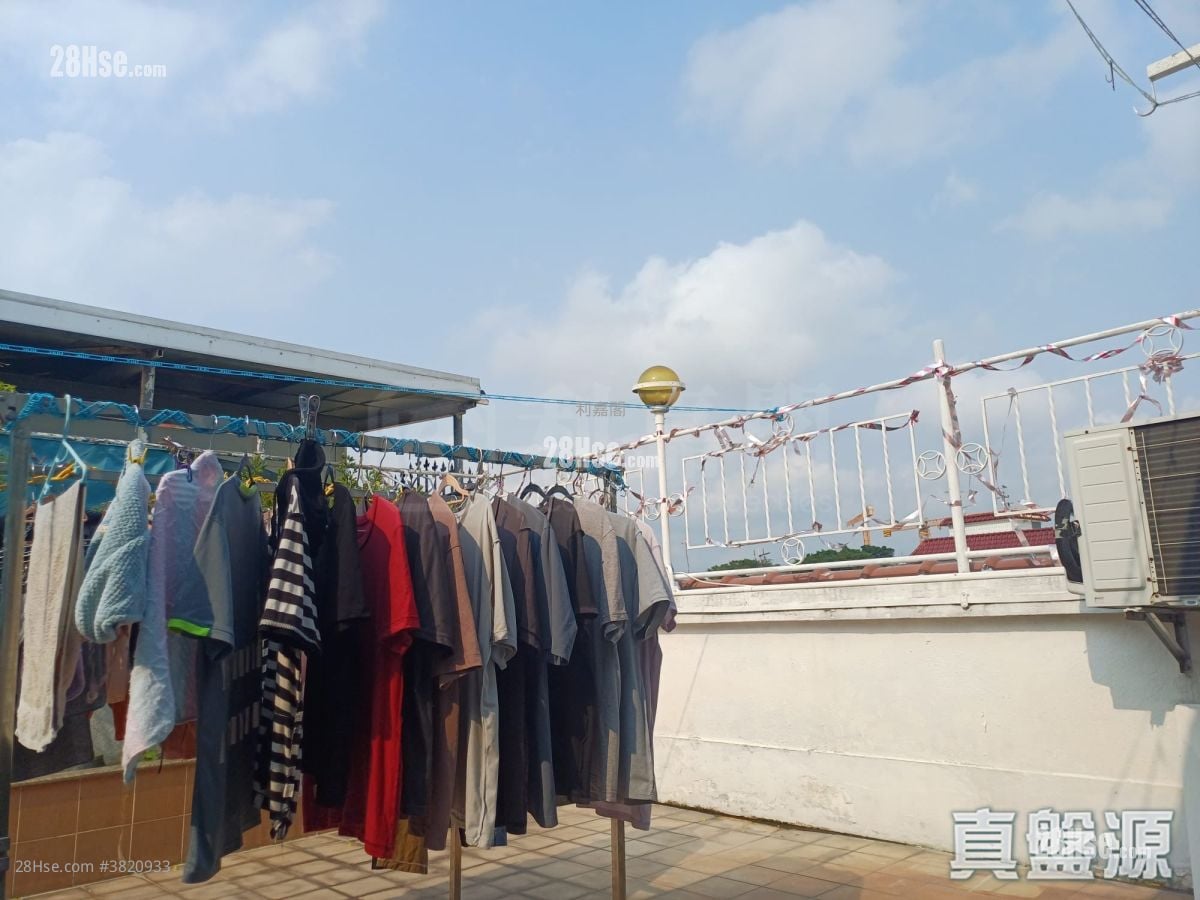 定福花园 售盘 5+ 房 700 平方尺