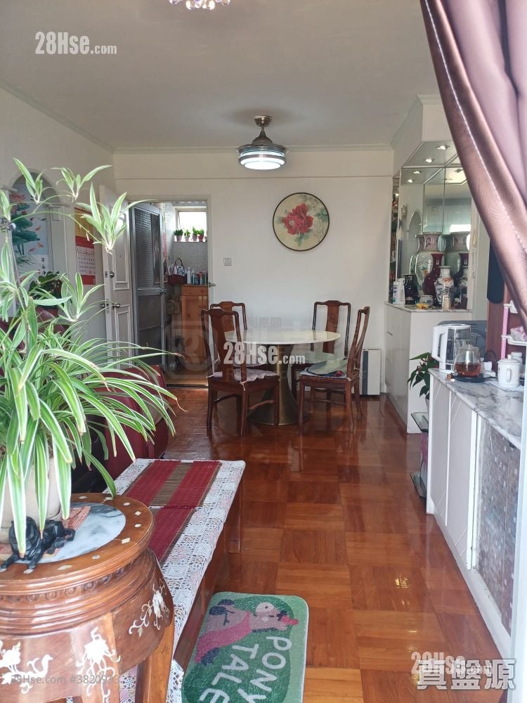 定福花园 售盘 5+ 房 700 平方尺