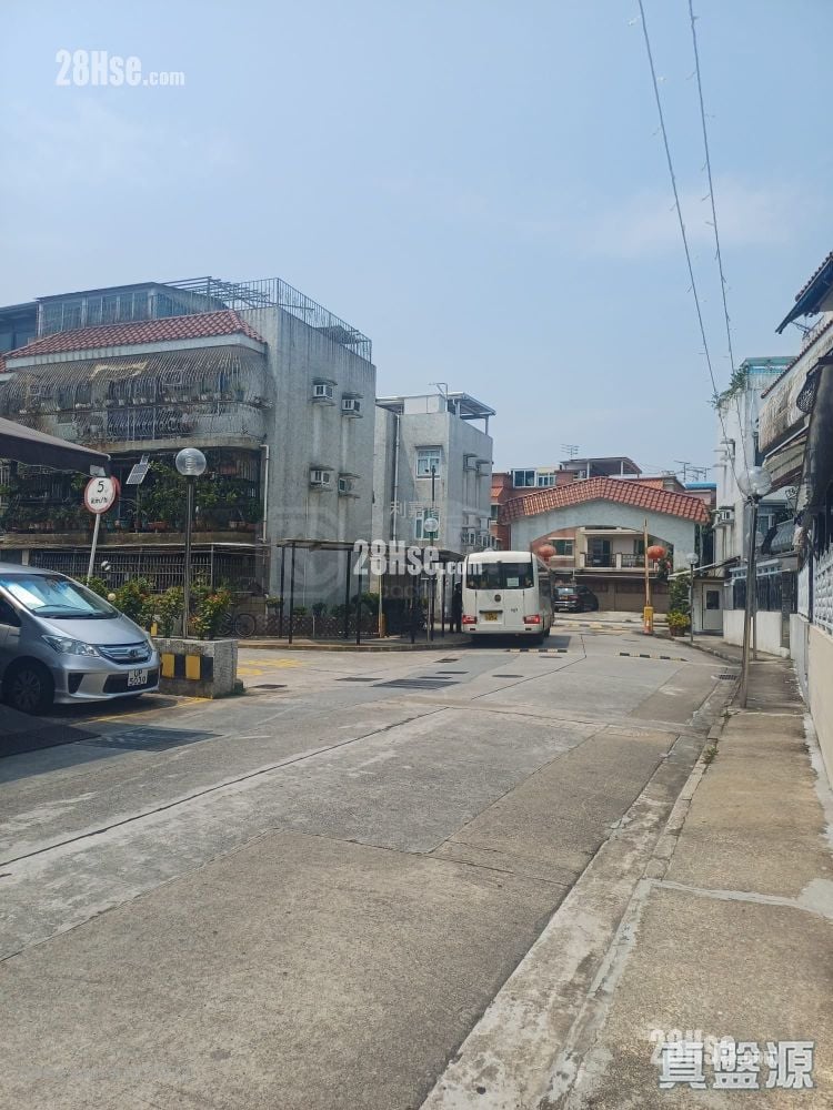 定福花园 售盘 5+ 房 700 平方尺