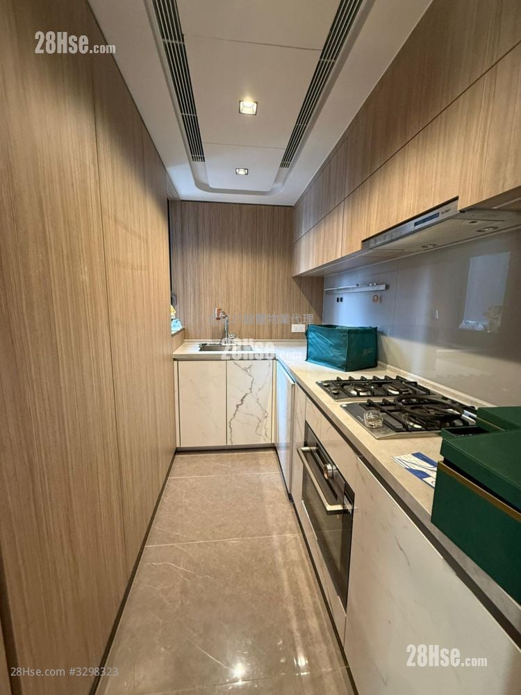 Upper River Bank Rental 2 Bedrooms , 1 Bathroom 557 ft²