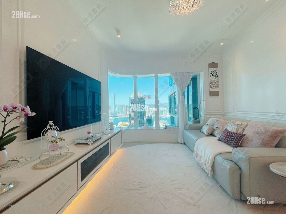 Casa Bella Sell 3 Bedrooms 797 ft²