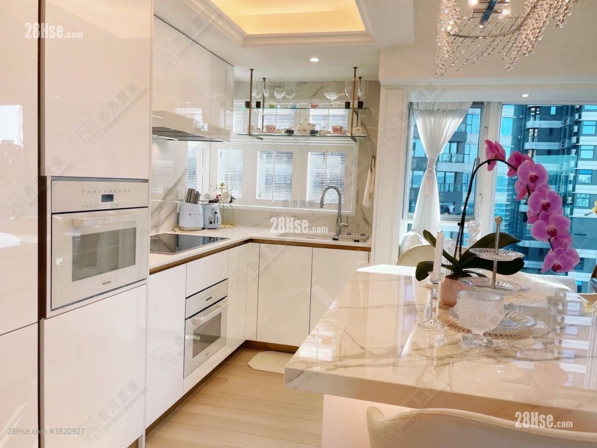 Casa Bella Sell 3 Bedrooms 797 ft²