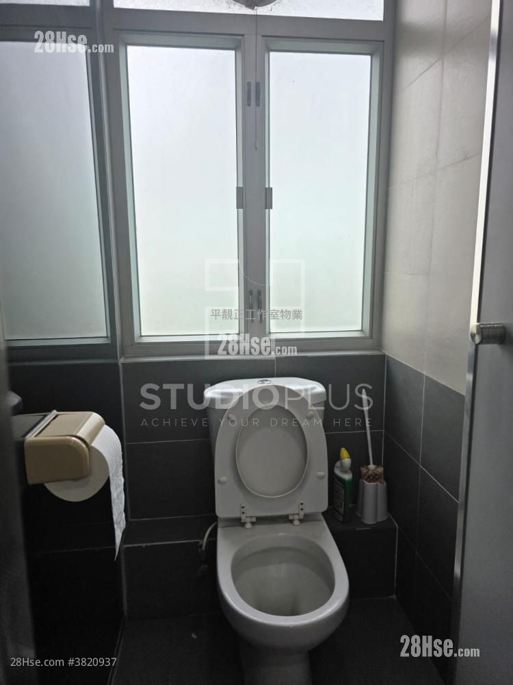 寶業大廈 租盤 2 廁所