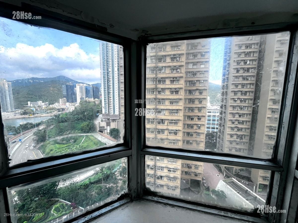 Yue On Court Rental 2 Bedrooms , 1 Bathroom 504 ft²