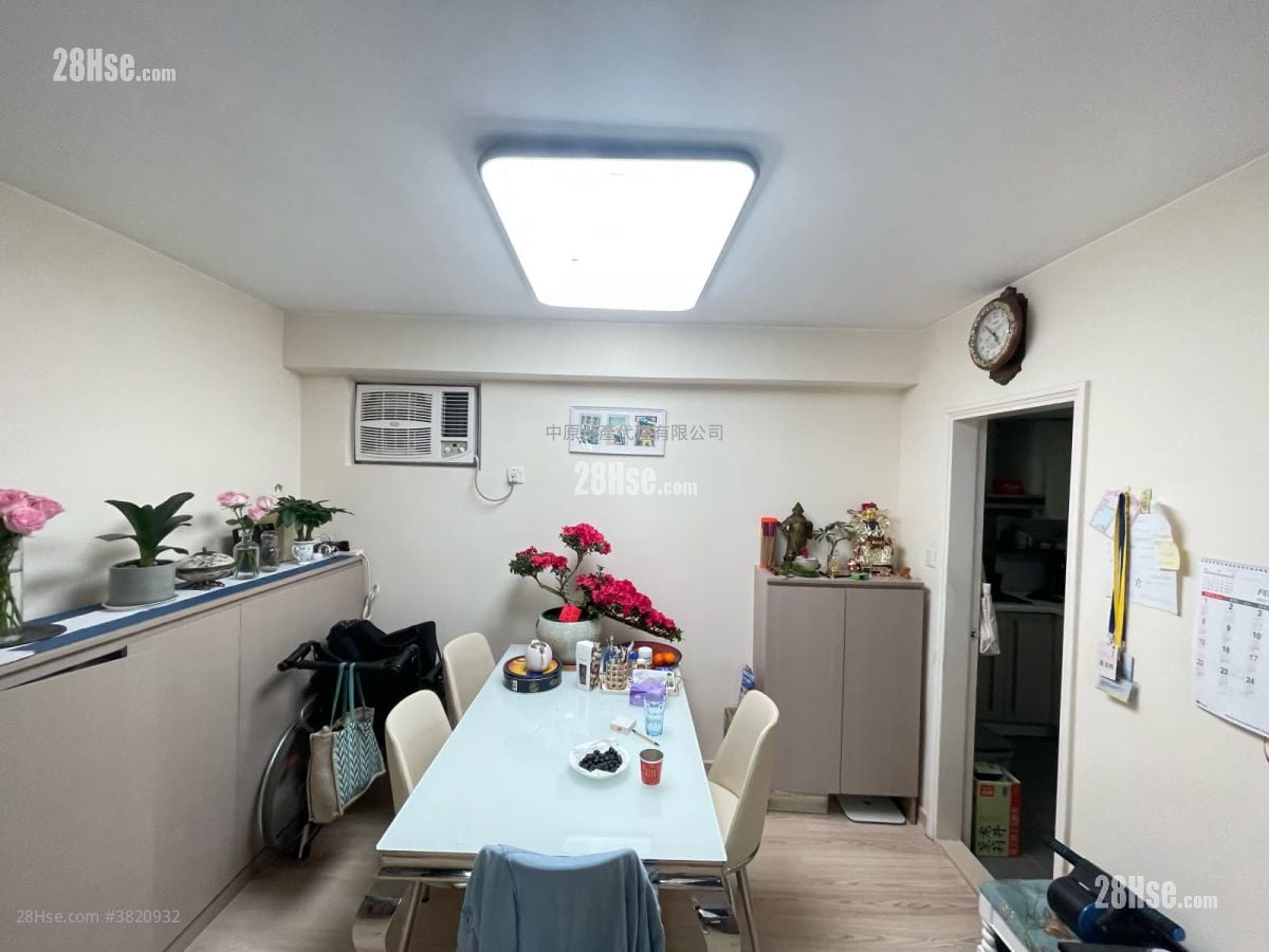 Belvedere Garden Sell 3 Bedrooms , 2 Bathrooms 728 ft²