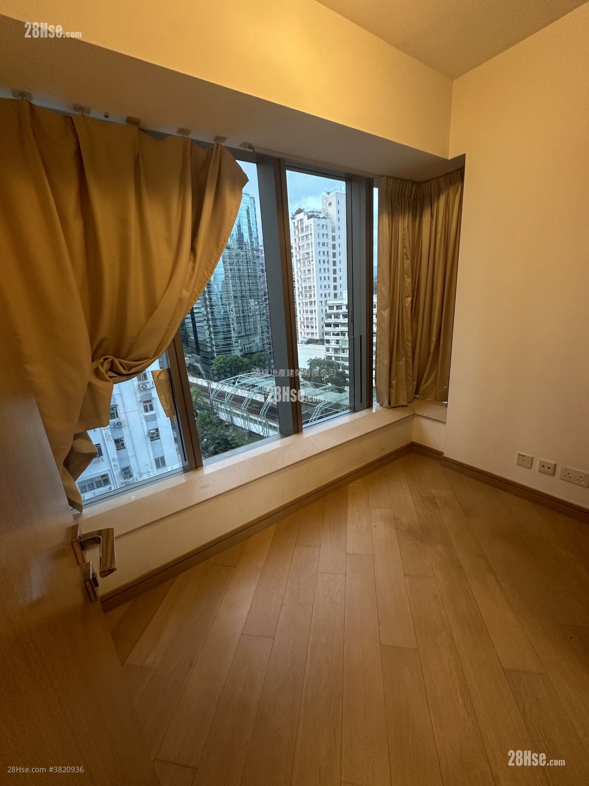 麥花臣匯 租盤 2 房 , 1 浴室 561 平方呎