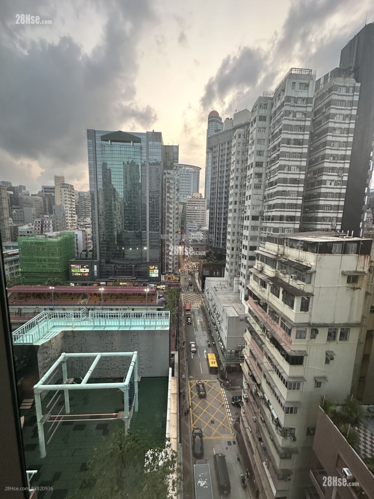 麥花臣匯 租盤 2 房 , 1 浴室 561 平方呎