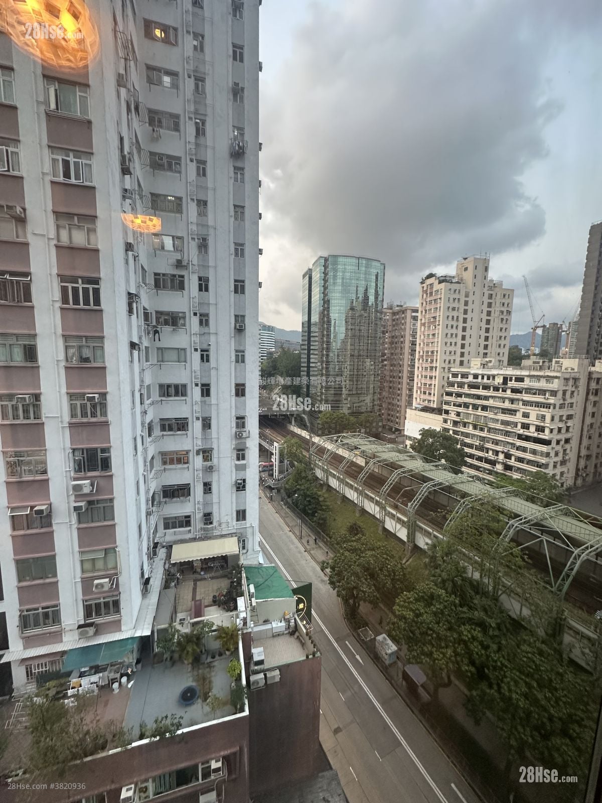 麥花臣匯 租盤 2 房 , 1 浴室 561 平方呎