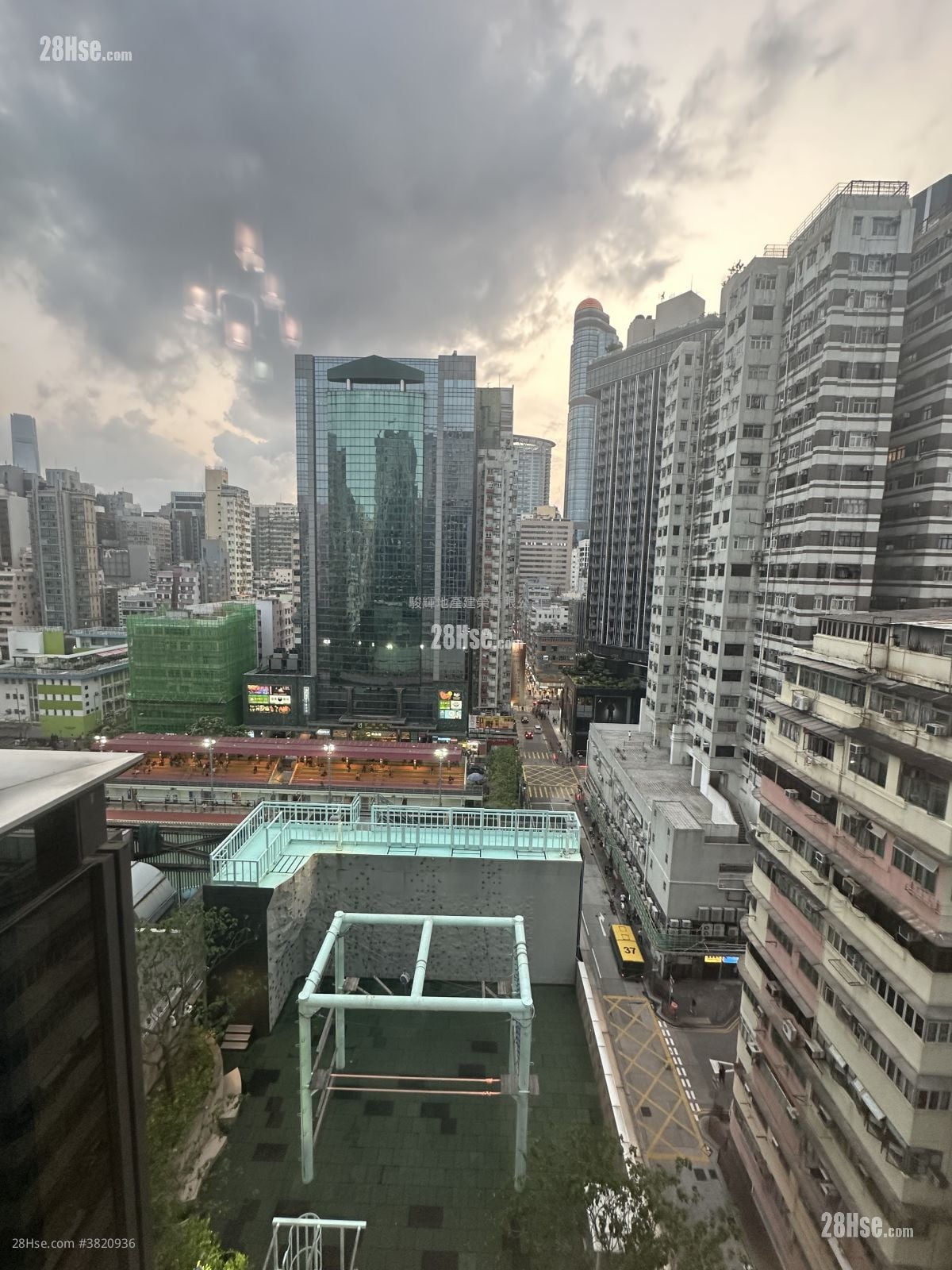 麥花臣匯 租盤 2 房 , 1 浴室 561 平方呎