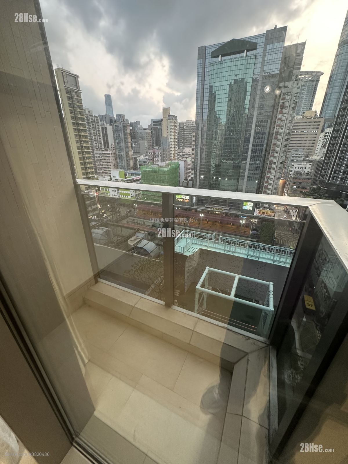 麥花臣匯 租盤 2 房 , 1 浴室 561 平方呎