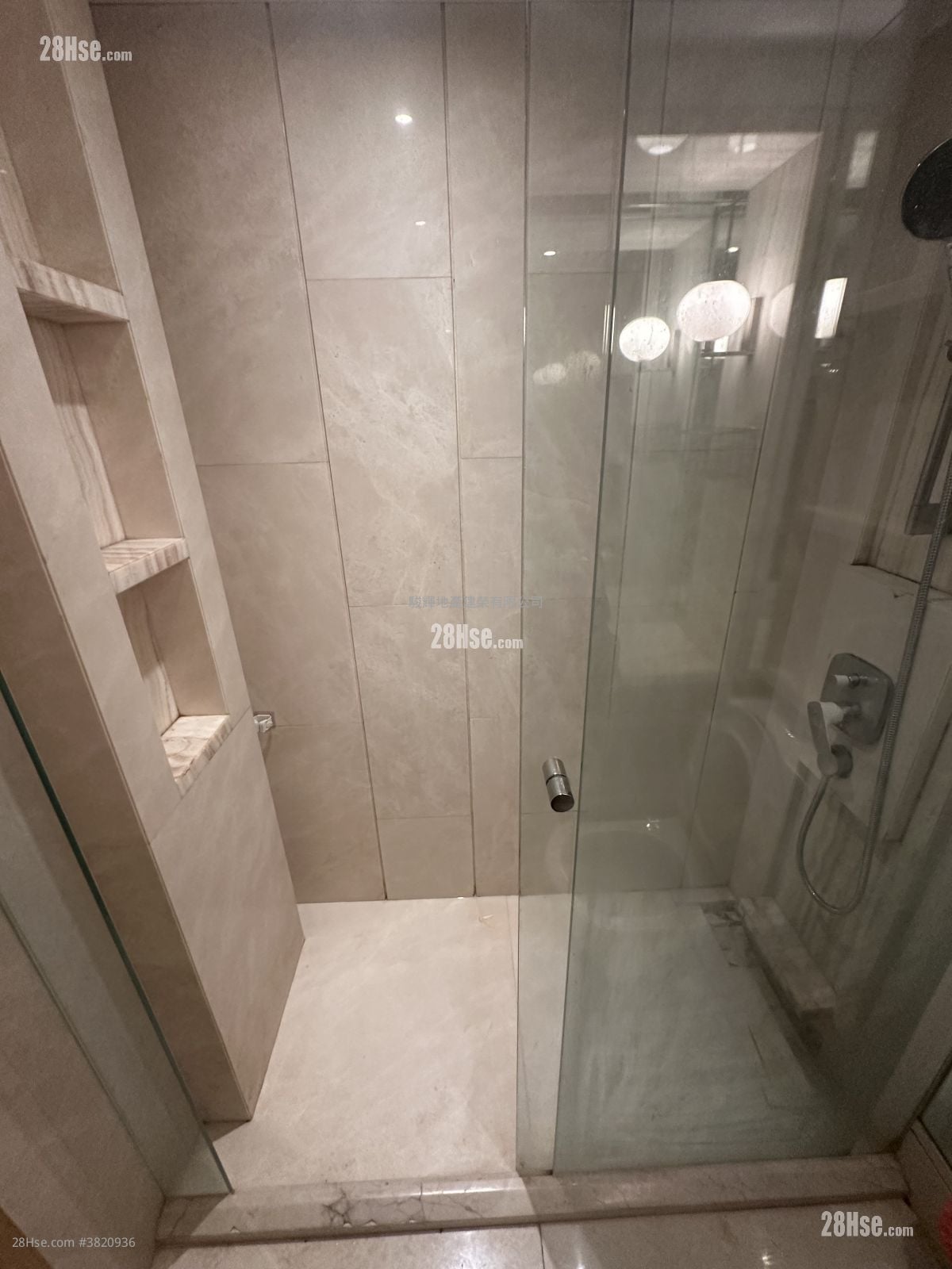 麥花臣匯 租盤 2 房 , 1 浴室 561 平方呎