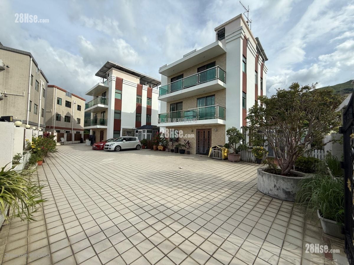 村屋 售盤 5+ 房 , 3 浴室 2,100 平方呎