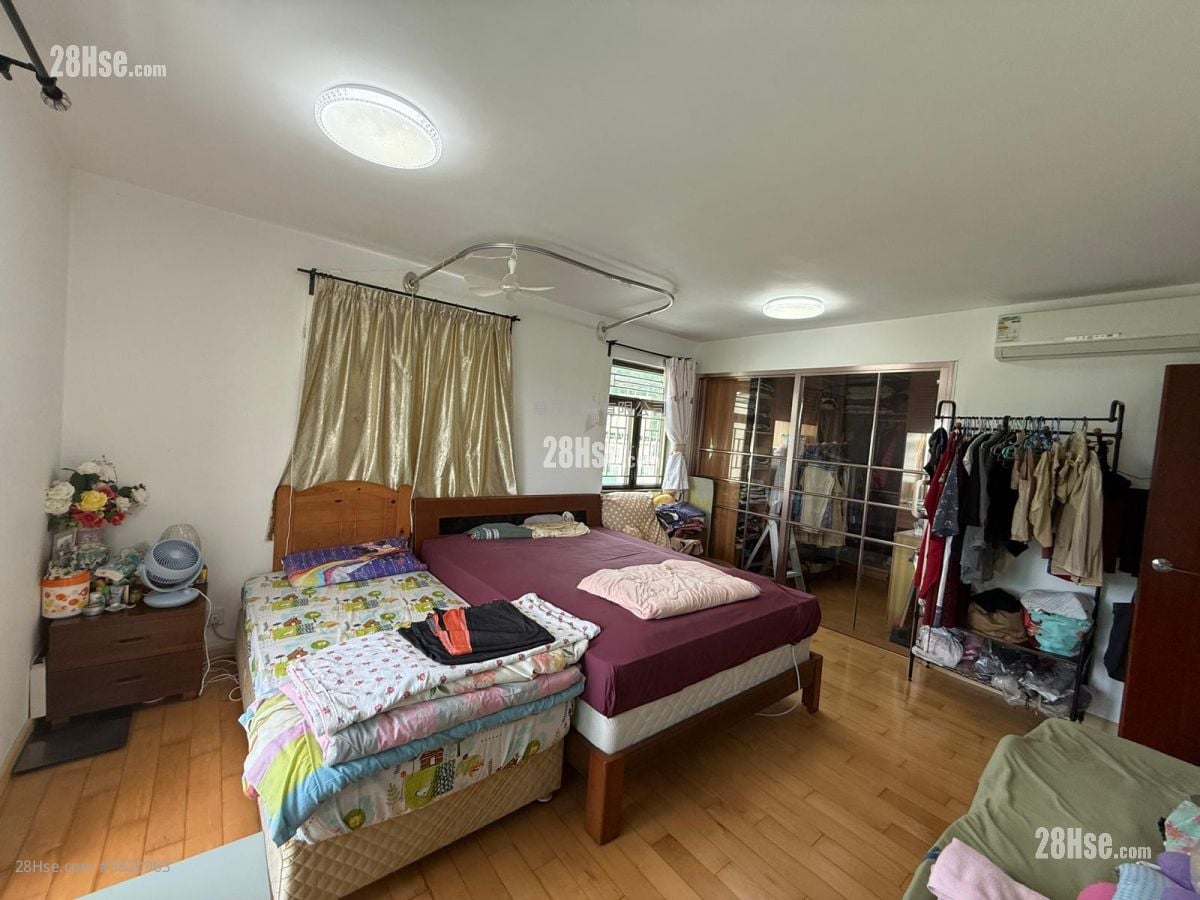 村屋 售盤 5+ 房 , 3 浴室 2,100 平方呎