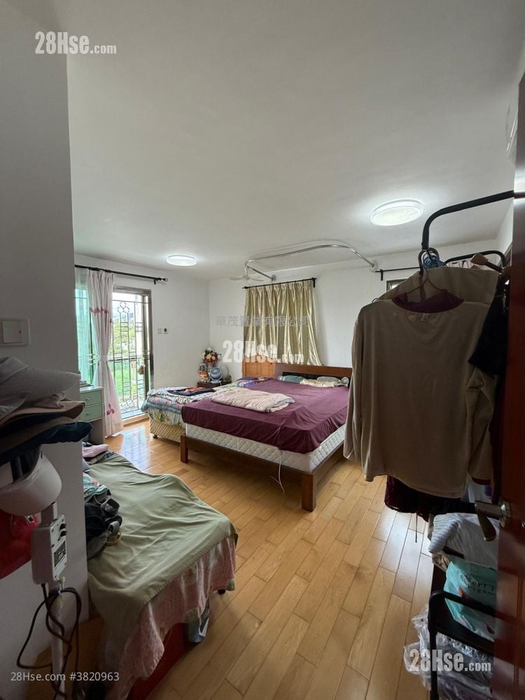 村屋 售盤 5+ 房 , 3 浴室 2,100 平方呎