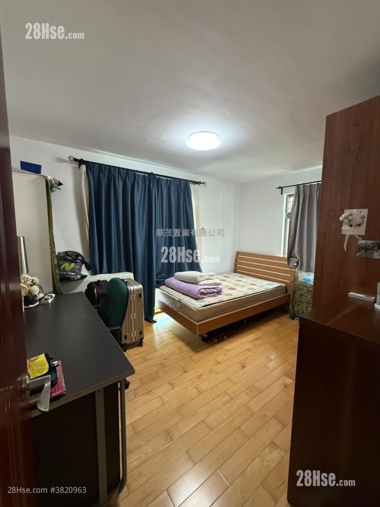 村屋 售盤 5+ 房 , 3 浴室 2,100 平方呎