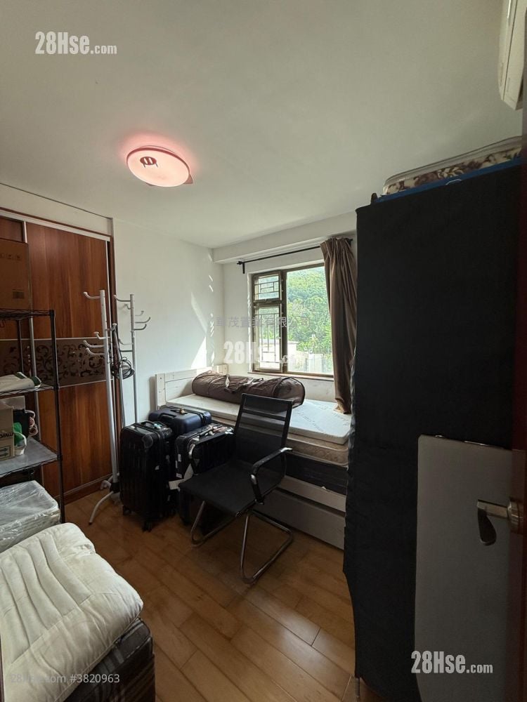 村屋 售盤 5+ 房 , 3 浴室 2,100 平方呎