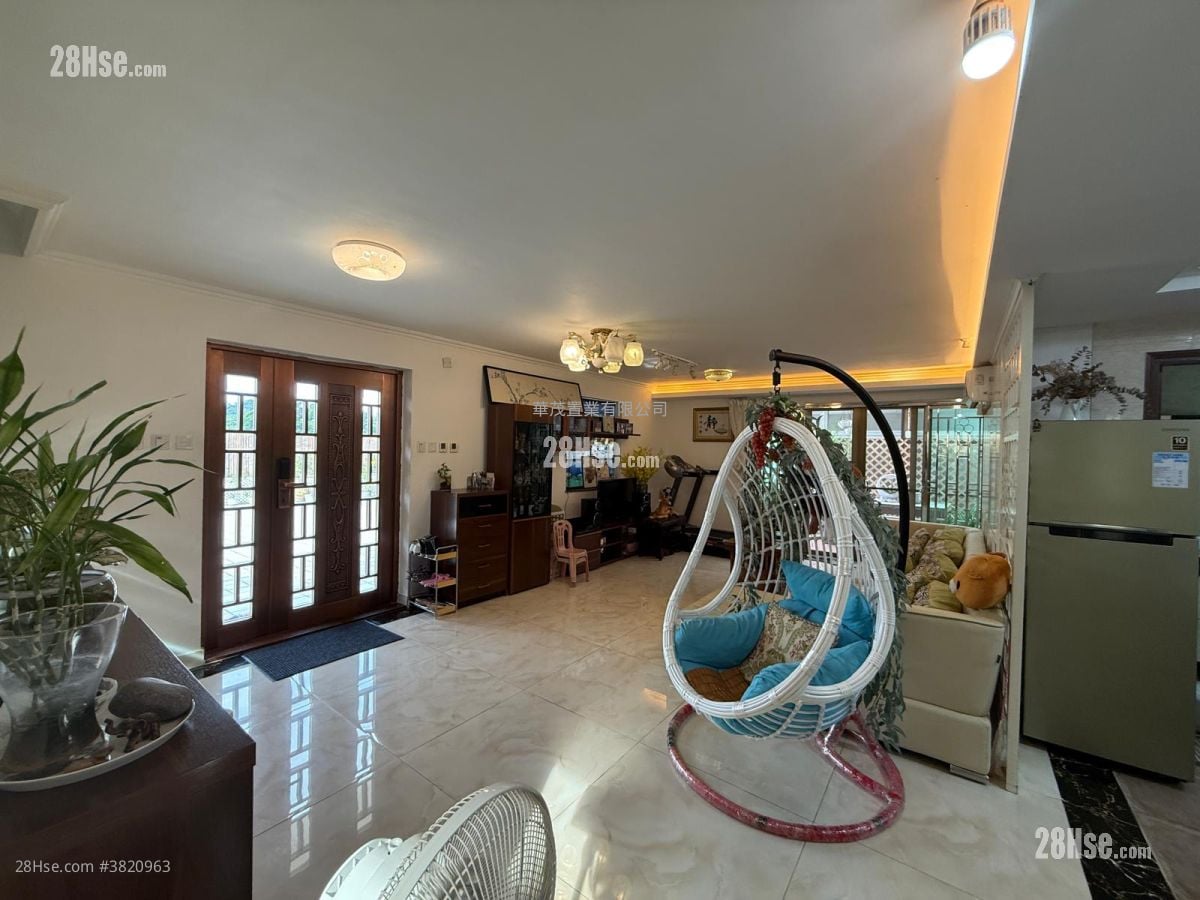 村屋 售盤 5+ 房 , 3 浴室 2,100 平方呎