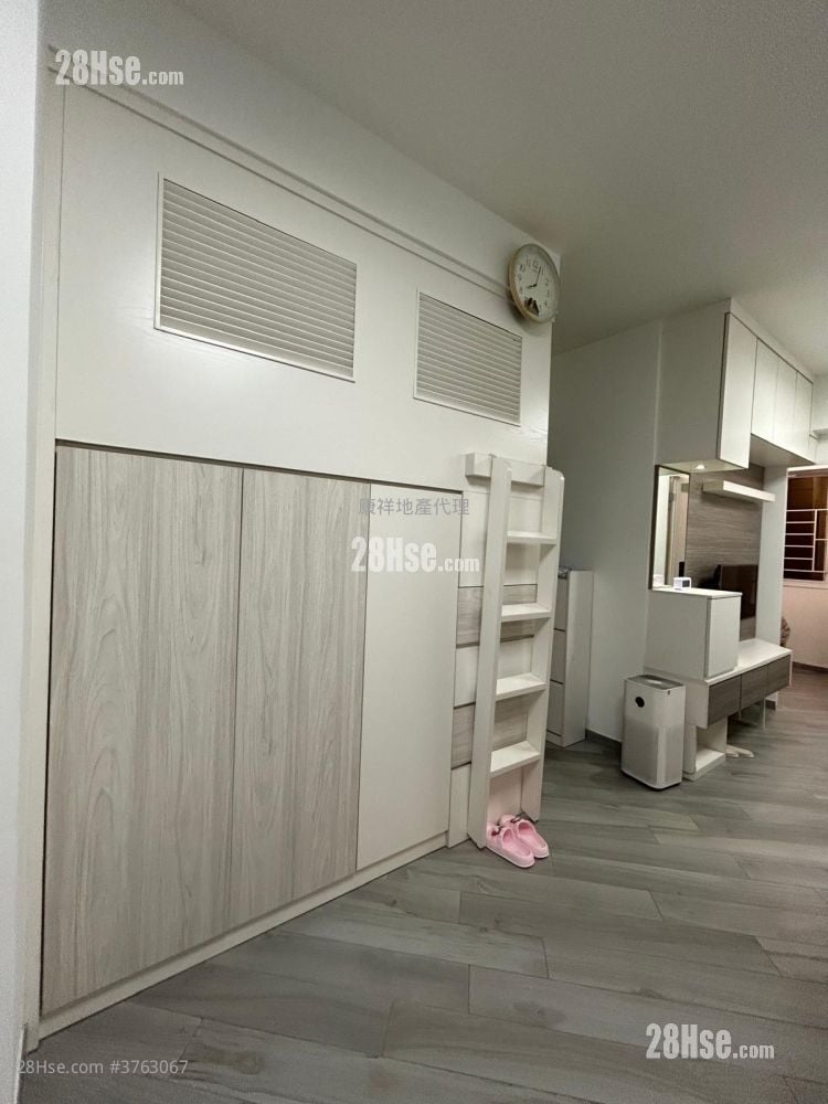 新成大樓 售盤 3 房 , 1 浴室 445 平方呎