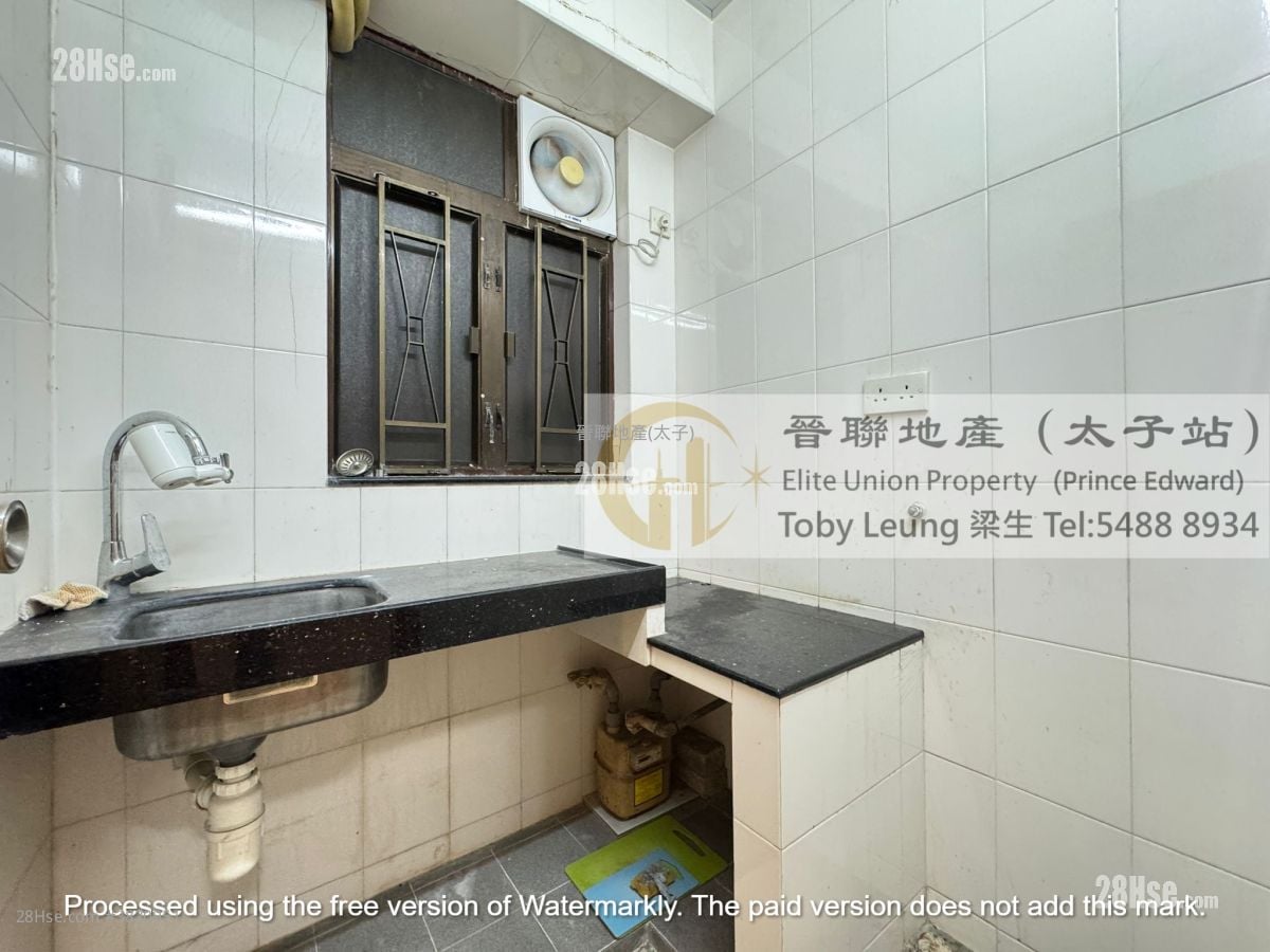 Tai Wah House Sell 2 Bedrooms , 1 Bathroom 350 ft²
