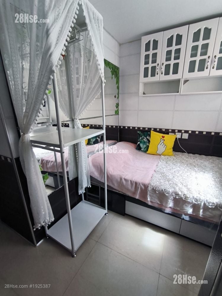 金冠大廈 租盤 1 房 , 1 浴室 100 平方呎