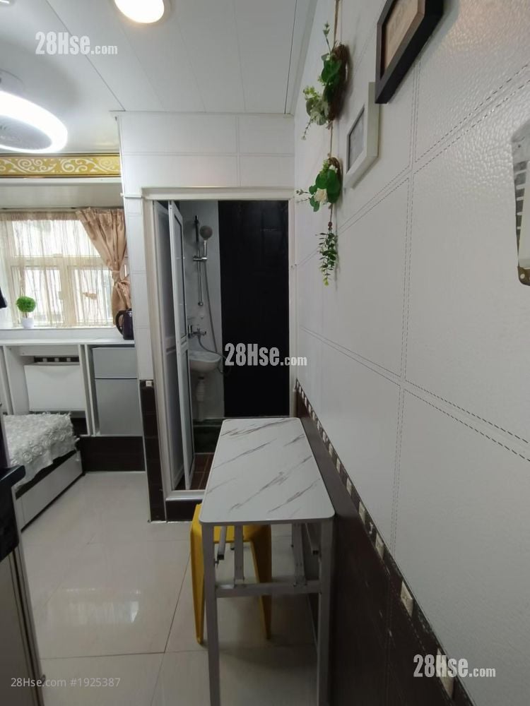 金冠大廈 租盤 1 房 , 1 浴室 100 平方呎