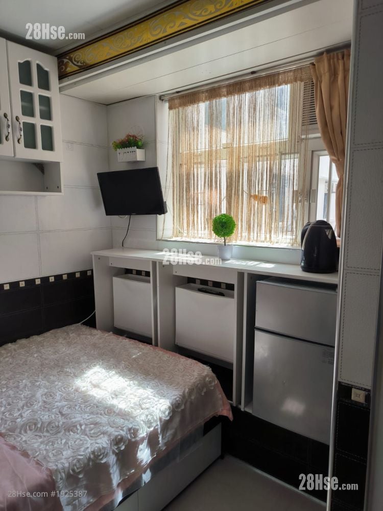 金冠大廈 租盤 1 房 , 1 浴室 100 平方呎