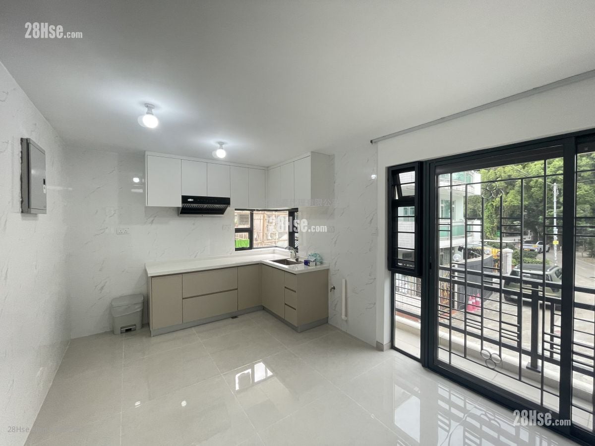 村屋 租盤 3 房 , 1 浴室 630 平方呎