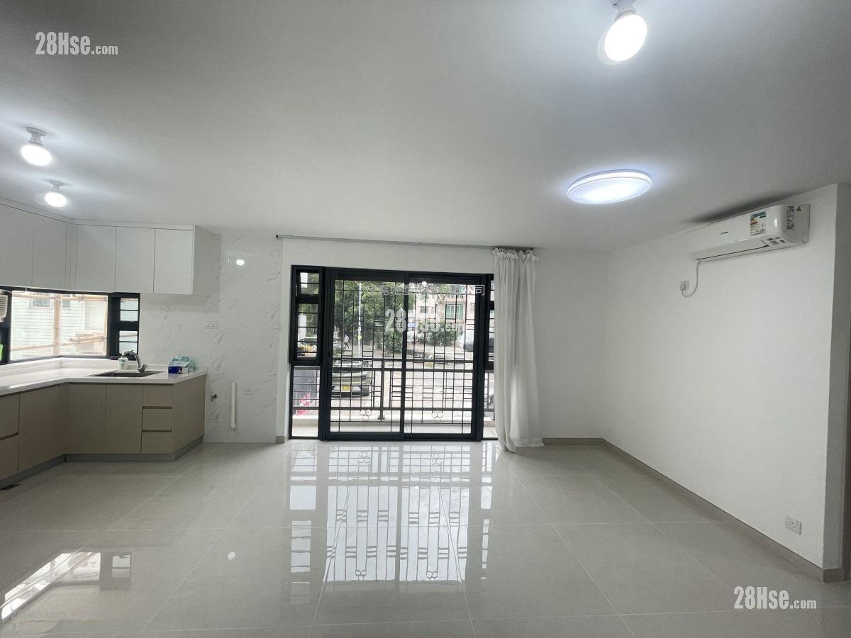 村屋 租盤 3 房 , 1 浴室 630 平方呎