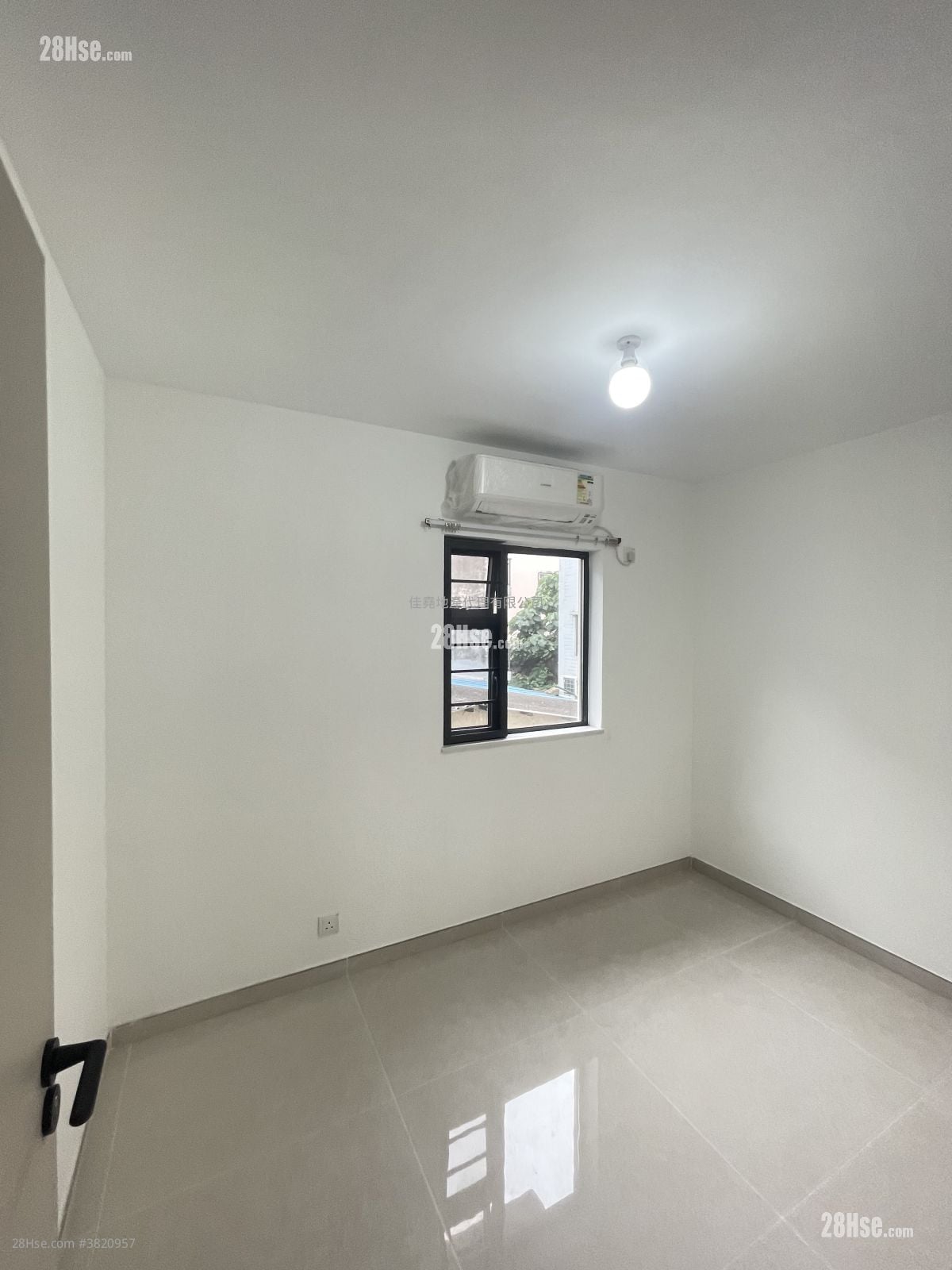 村屋 租盤 3 房 , 1 浴室 630 平方呎