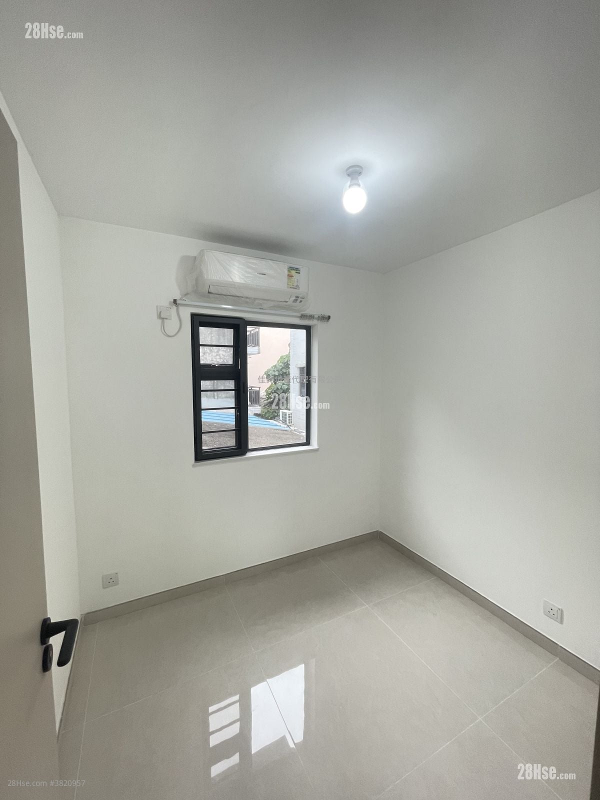 村屋 租盤 3 房 , 1 浴室 630 平方呎