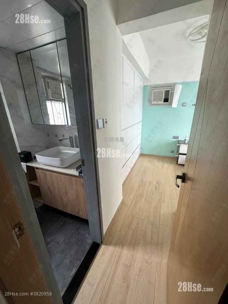 Marina Garden Sell 3 Bedrooms 567 ft²