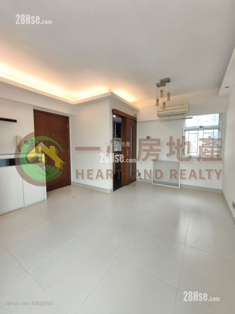 Marina Garden Sell 3 Bedrooms , 2 Bathrooms 567 ft²