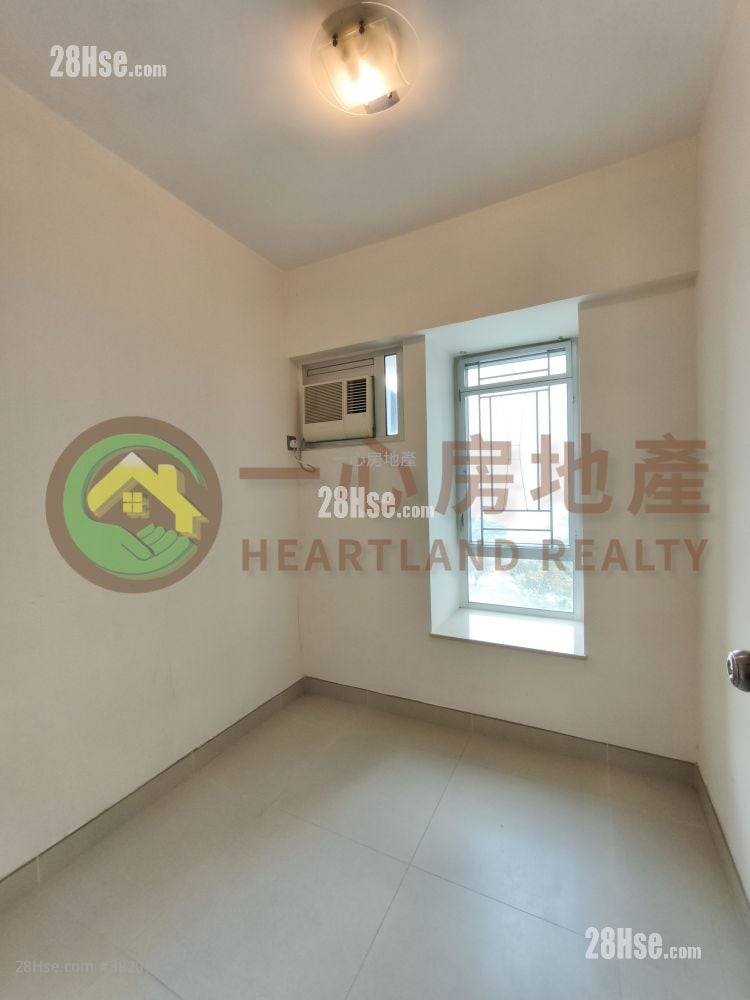 Marina Garden Sell 3 Bedrooms , 2 Bathrooms 567 ft²