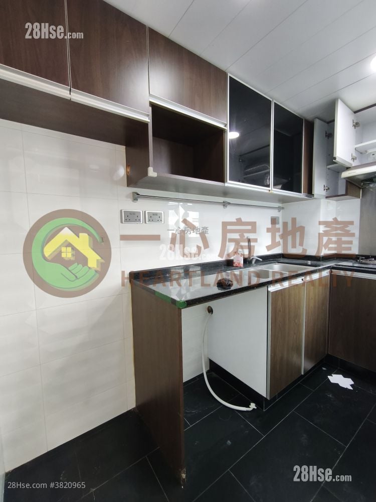 Marina Garden Sell 3 Bedrooms , 2 Bathrooms 567 ft²