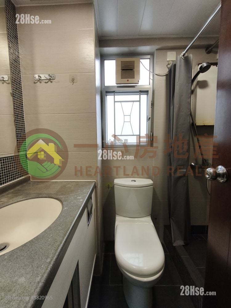 Marina Garden Sell 3 Bedrooms , 2 Bathrooms 567 ft²