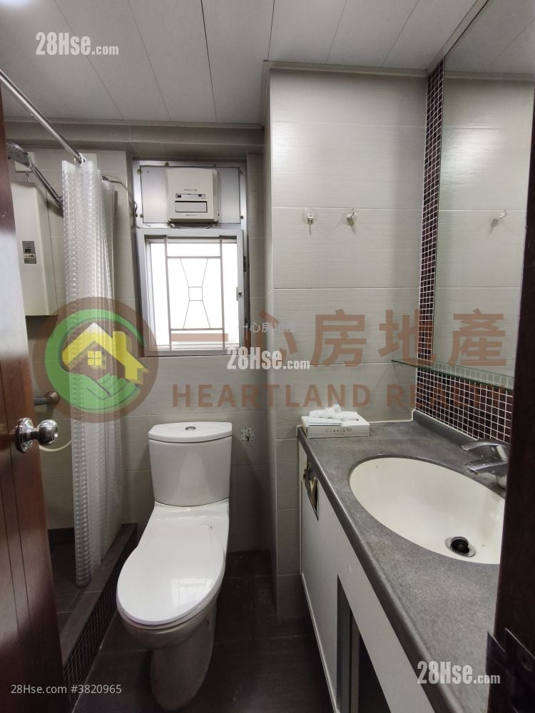 Marina Garden Sell 3 Bedrooms , 2 Bathrooms 567 ft²