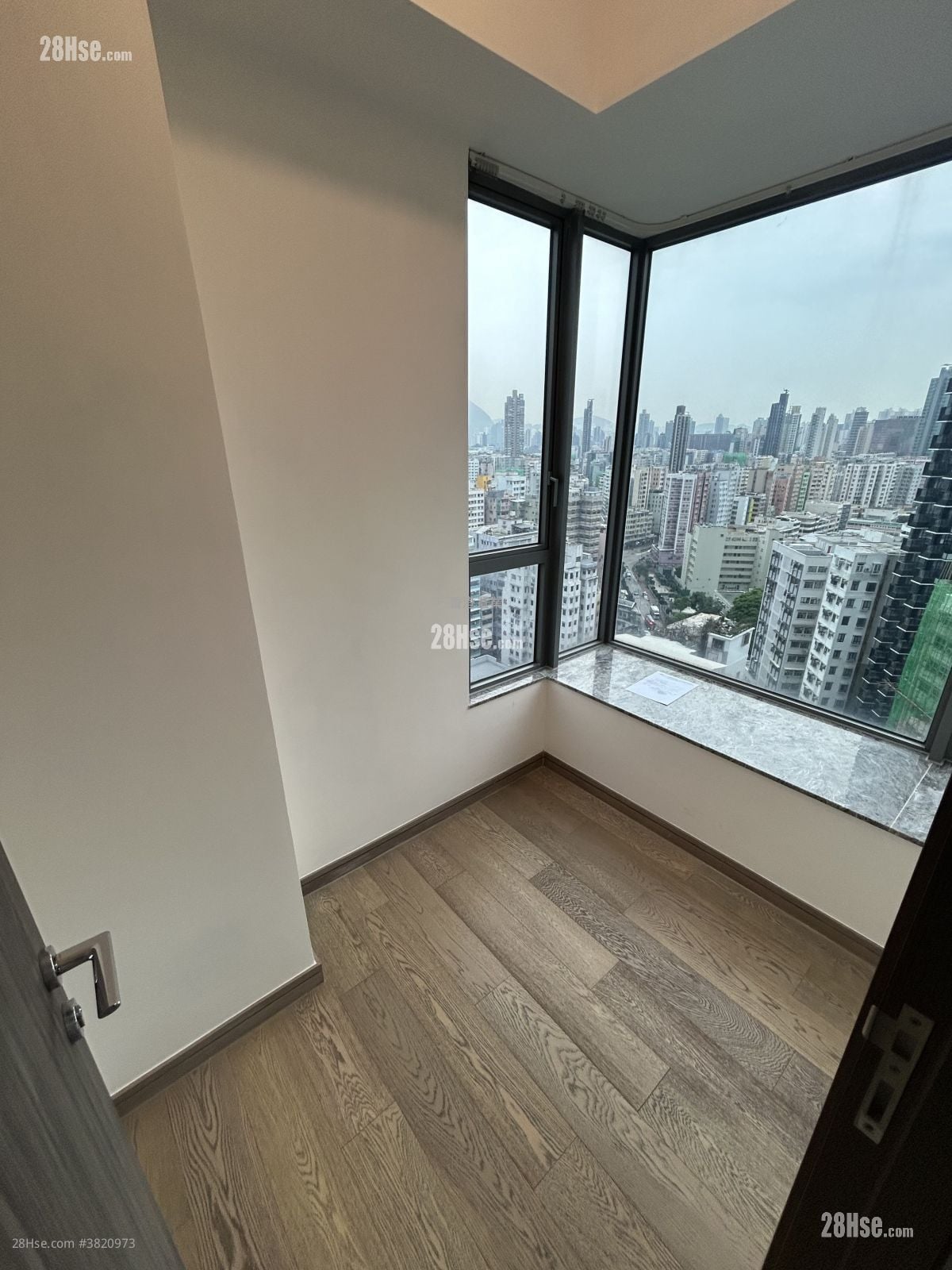 南昌一號 售盤 3 房 , 1 浴室 418 平方呎